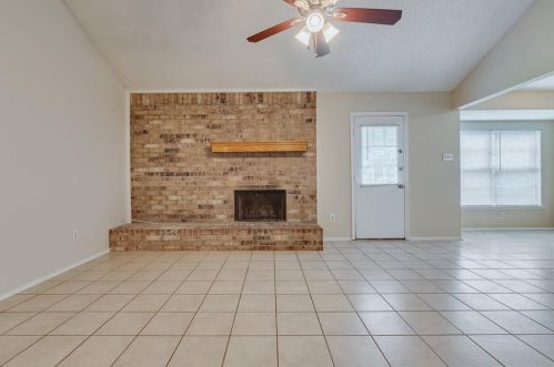 6317 Beetle Dr, Fort Worth TX  76148-3653 exterior