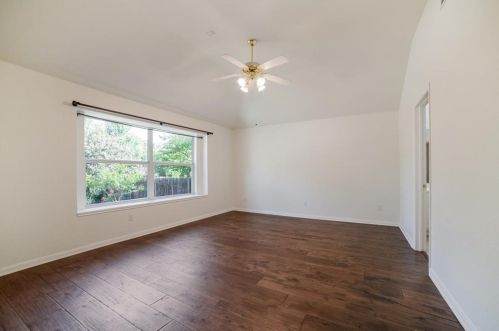 15624 Fisher Is Dr, Austin TX  78717-3833 exterior