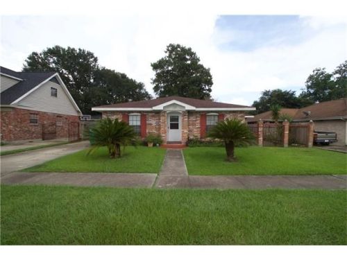309 Firethorn Dr, Gretna, LA 70056-7933