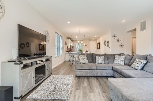 6084 Orleans St, Denver CO  80019-3502 exterior