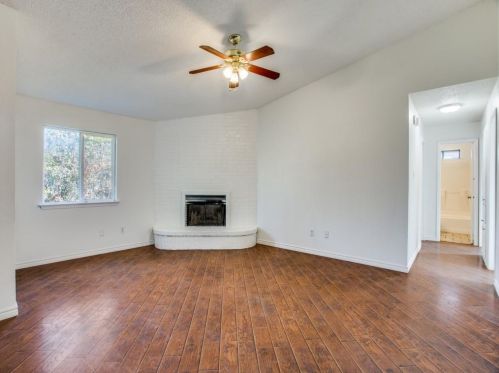 5732 Springtide Dr, Fort Worth TX  76135-2087 exterior