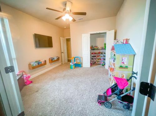 5672 Thoms Ct, Fort Worth TX  76126-8380 exterior