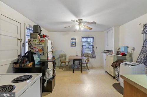 216 Carlisle St, Hanover PA 17331-2448 exterior