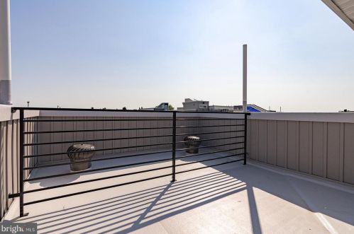 2302 Gordon St, Philadelphia PA 19132-4631 exterior