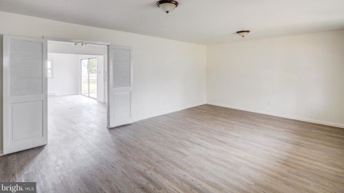 56 East Ln, Willingboro, NJ 08046-2220