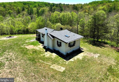 2270 Kerns School Rd, Springfield WV  26763 exterior