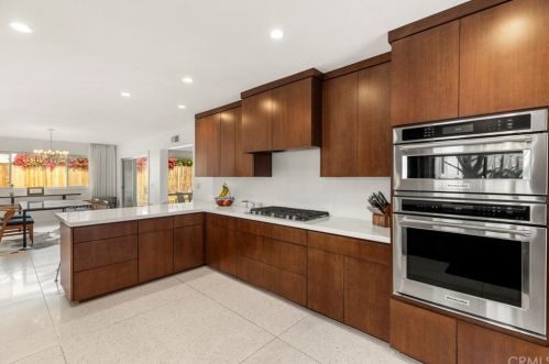 13912 Holt Ave, Santa Ana CA 92705-2664 exterior