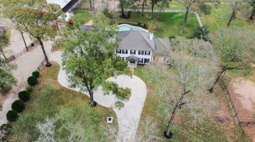 15719 Old Conroe Rd, Conroe TX  77384-3496 exterior