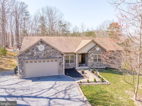 487 Vixen Ln, Gerrardstown WV  25420-4459 exterior