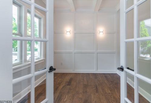 26 Villa Pl, Nutley, NJ 07110-1920