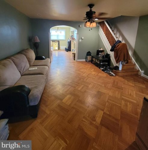 6621 Guyer Ave, Philadelphia, PA 19142-2602