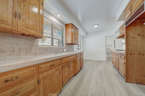 836 Clementine St, Anaheim CA  92805-1801 exterior