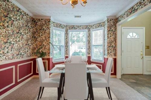 588 Staghorn Ct, Suwanee, GA 30024-4139
