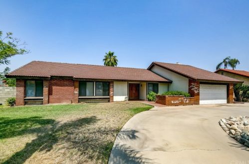 117 Bellevue Ave, Redlands, CA 92373-4985
