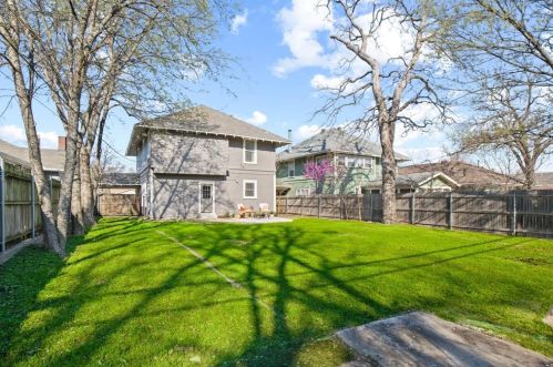 2249 6th Ave, Fort Worth TX  76110-1807 exterior