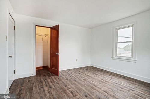 130 Baugher Dr, Hanover PA 17331-4003 exterior