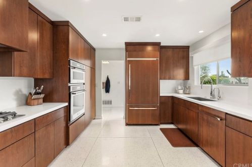 13912 Holt Ave, Santa Ana CA 92705-2664 exterior