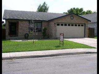 5107 Fawn Lk, San Antonio TX  78244-2044 exterior