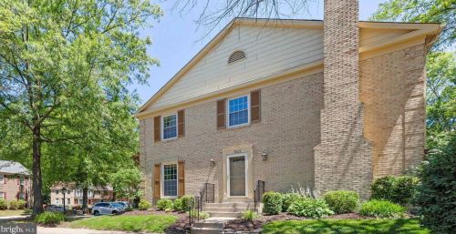 7407 Erska Woods Ct, Springfield, VA 22153-2013
