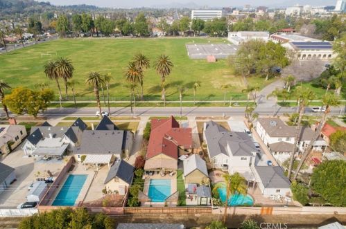 3980 Ramona Dr, Riverside CA  92506-1156 exterior
