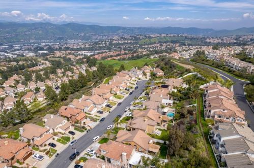 938 Dylan Way, Anaheim CA  92808-1515 exterior