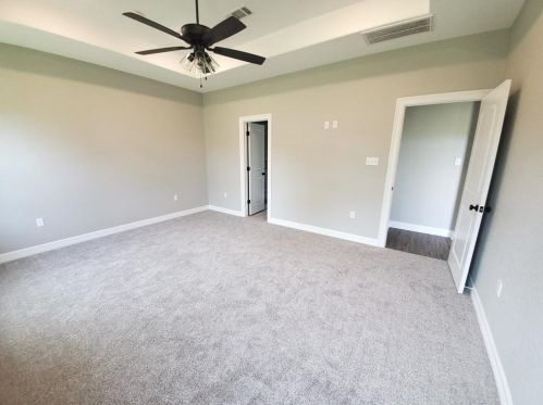 233 Shannon St, Angleton TX 77515 exterior