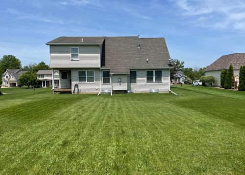 308 Pepper Creek Dr, Valpo, IN 46385-8703