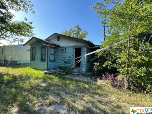 407 Creswell Dr, San Antonio, TX 78220-2607