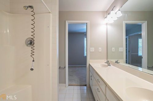 226 David Larsen Dr, Stockbridge GA  30281-1862 exterior