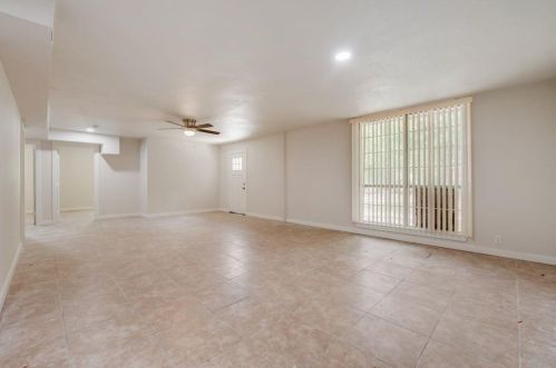 1132 Annie St, Fort Worth TX  76104-1507 exterior