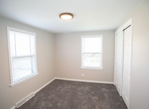 1481 Vincennes St, Crete IL  60417-2809 exterior