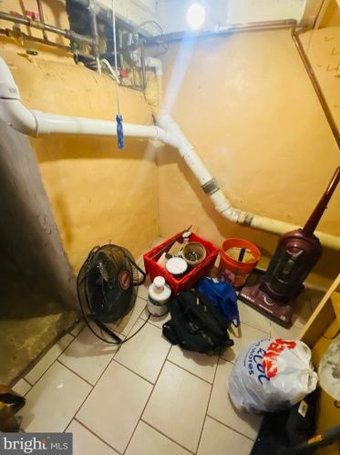 3023 3 St, Philadelphia PA 19133-3228 exterior