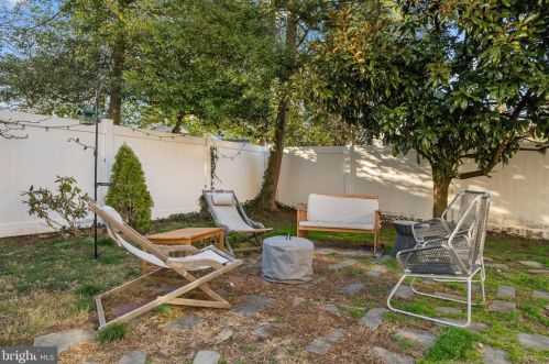 24 Evergreen Ln, Tavistock NJ  08033-1202 exterior