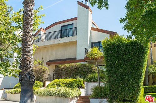 847 17th St, Santa Monica CA  90403-1945 exterior