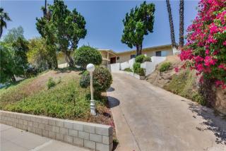 2975 Robin Rd, Riverside, CA 92506-1437