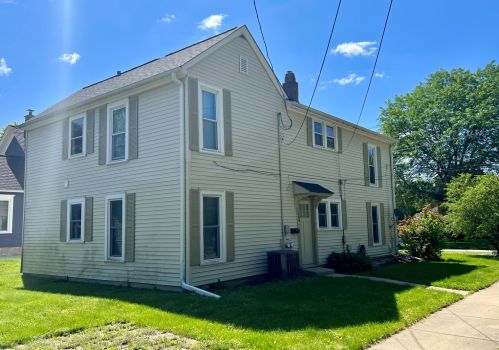 104 Jefferson St, Batavia, IL 60510-1853