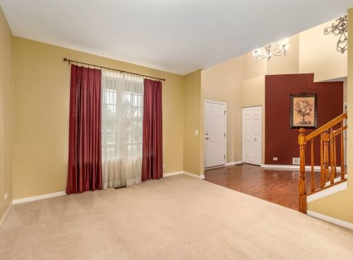 722 James Dr, Pingree Grove IL  60140-8291 exterior