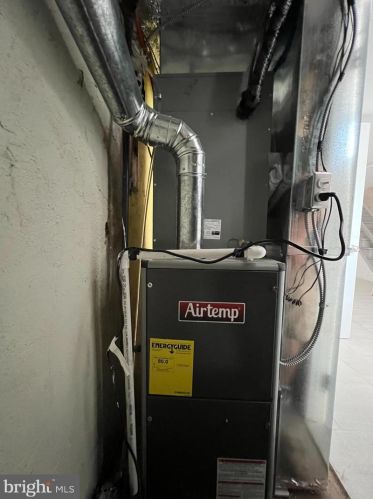 7224 Jackson St, Philadelphia PA  19135-1221 exterior