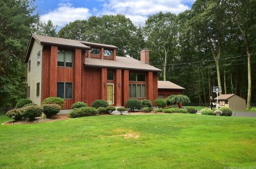 56 Wapping Wood Rd, Ellington, CT 06029-3919