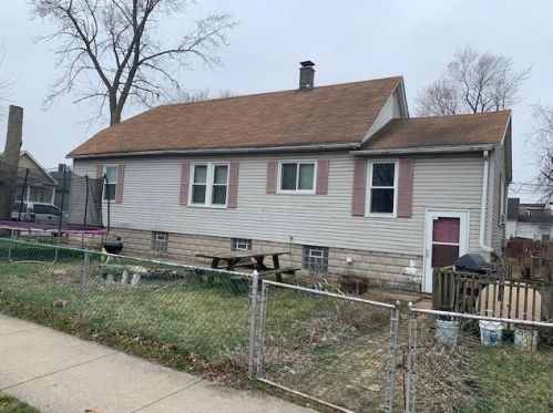 255 Doty St, Hammond, IN 46320-1928