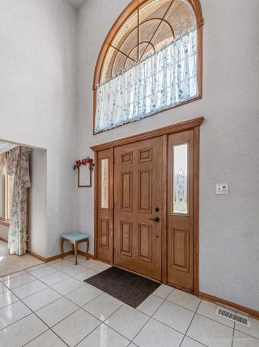 1231 Acorn St, Lemont, IL 60439-6429