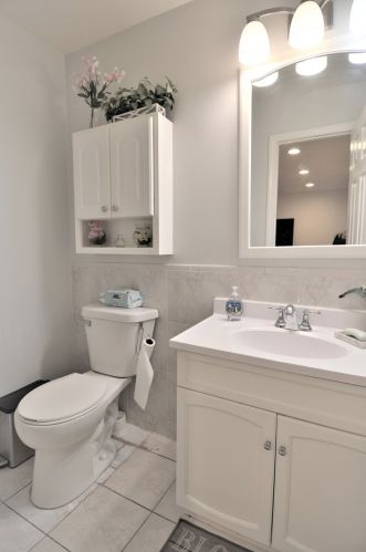 7769 Nordica Ave, Niles IL  60714-3311 exterior