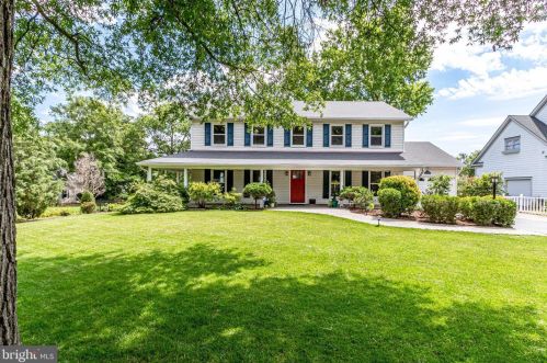 1016 Tyler St, Herndon, VA 20170-3249