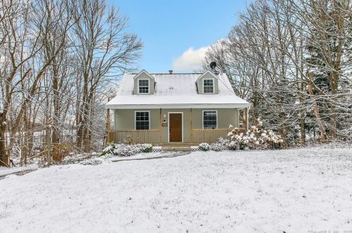 47 Union City Rd, Waterbury, CT 06712-1537