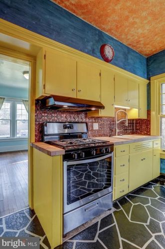 48 Cottage Ave, Lancaster PA  17602-3212 exterior