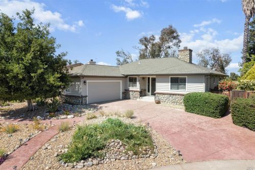 649 Whitney Ct, Vacaville, CA 95687-3466