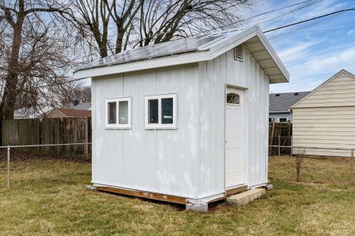 2516 Dellwood Dr, Springfield OH  45505-2531 exterior