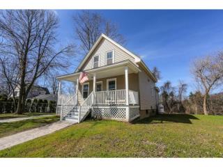 460 Riverdale Ave, Manchester, NH 03103-7328