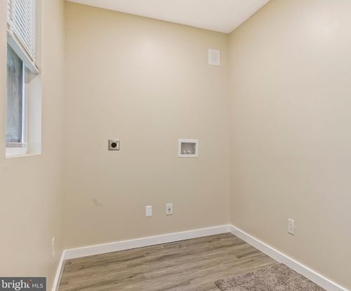 24 Adella Ave, Trenton NJ  08609-2002 exterior