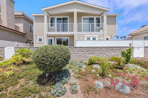 612 Cleveland St, Oceanside, CA 92054-4126